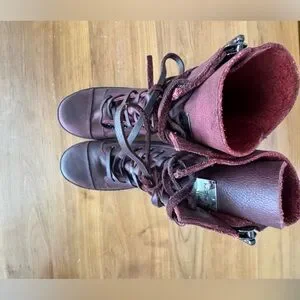 BLAMO Heathen Men’s 9 soft leather high tops zip tire soles handmade Indonesia How to Care for Your Leather Boots - blamo.store main image 4